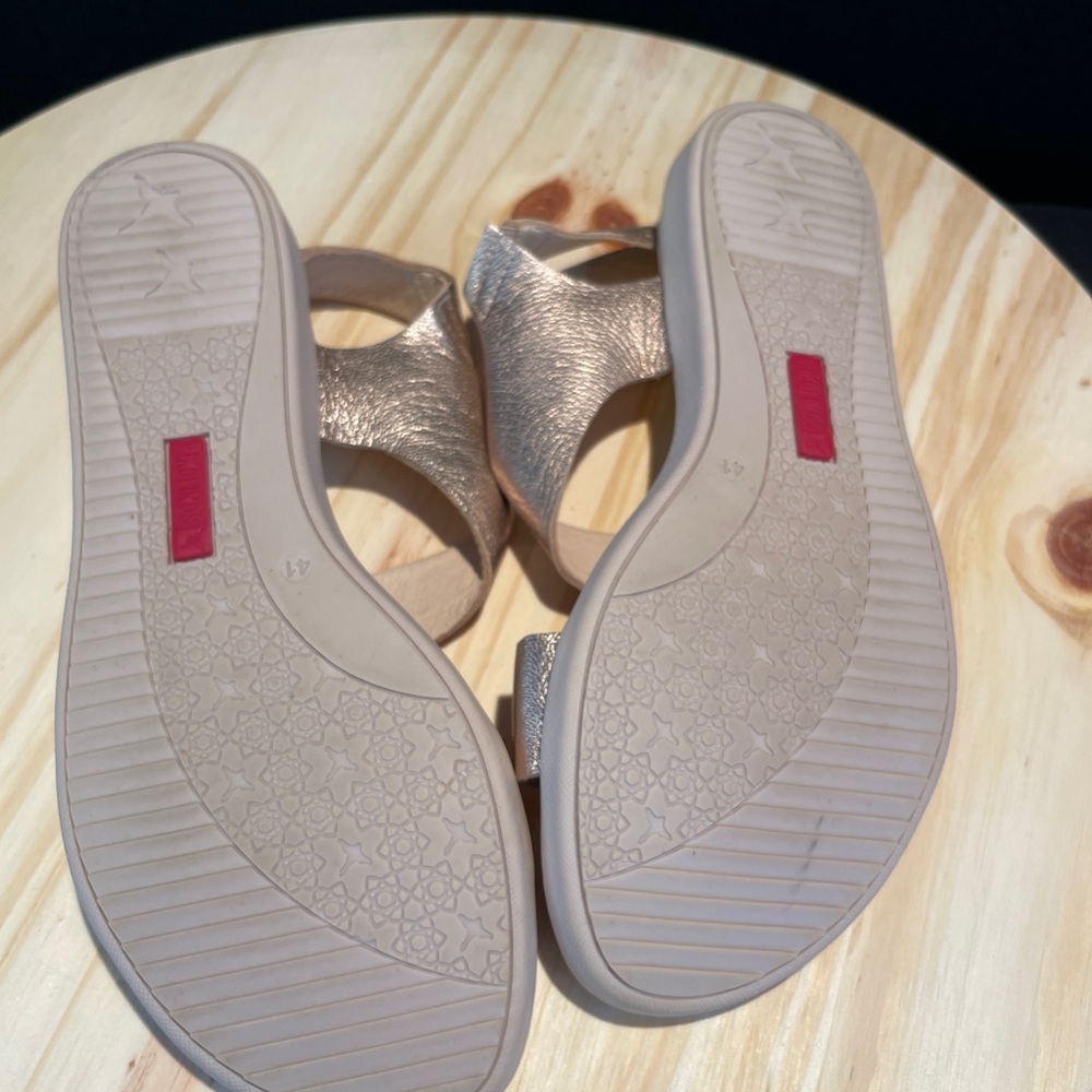 Calella Pikolinos Woman metal strappy sandal, size eu 41 US10 in champagne - Picture 7 of 9